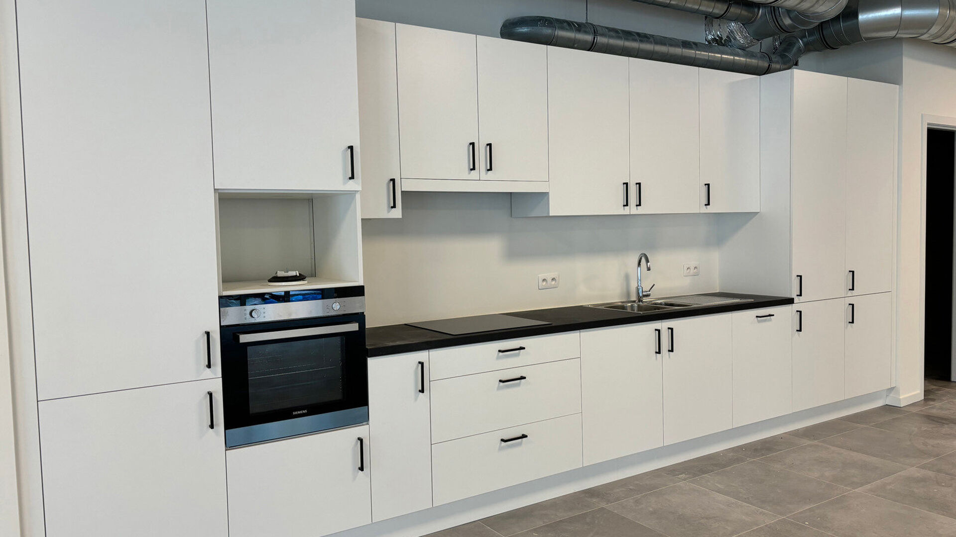 Commercial groundfloor for rent in Leuven