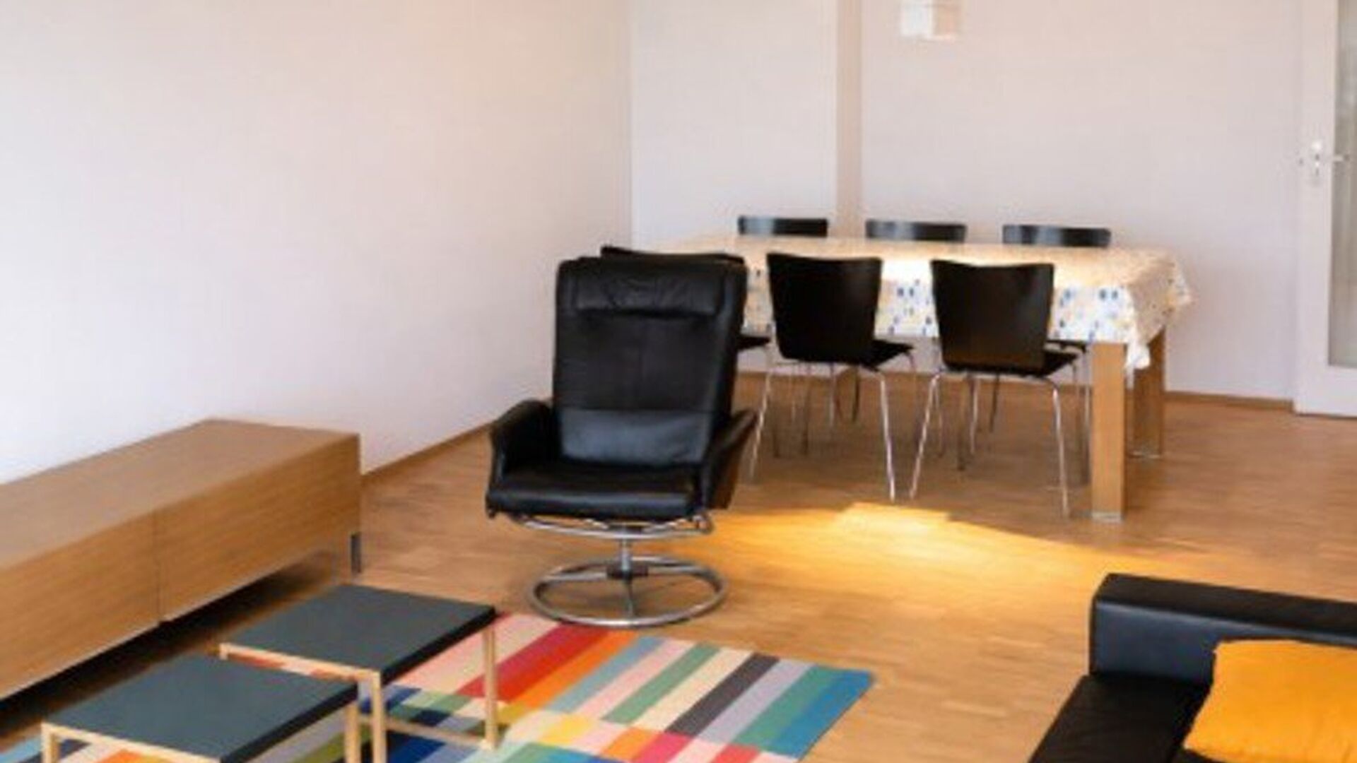 Spacious and bright 2-bedroom apartment with 2 terraces and parking space in Heverlee

This very spacious furnished apartment is located on the eighth floor and enjoys plenty of natural light and beautiful views. The apartment is ideally situated in Hever