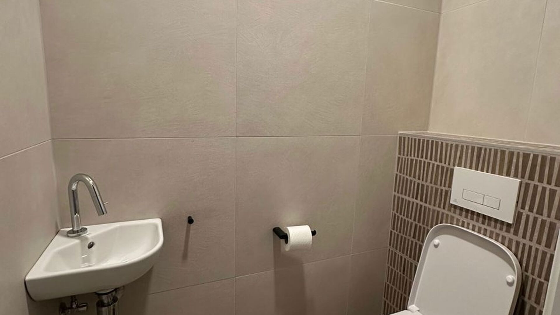 Luxury newly built apartment with 2 bedrooms in the brand-new residential project Burenberg.

This energy-efficient newly built apartment is part of the prestigious Burenberg residential project&mdash;a new development in Leuven offering many advantages, such