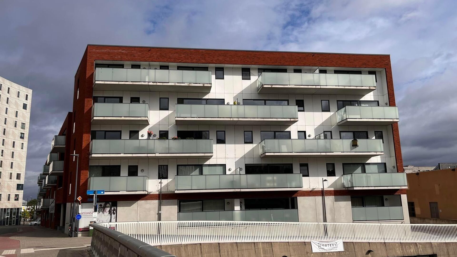 Inside parking for rent in KESSEL-LO