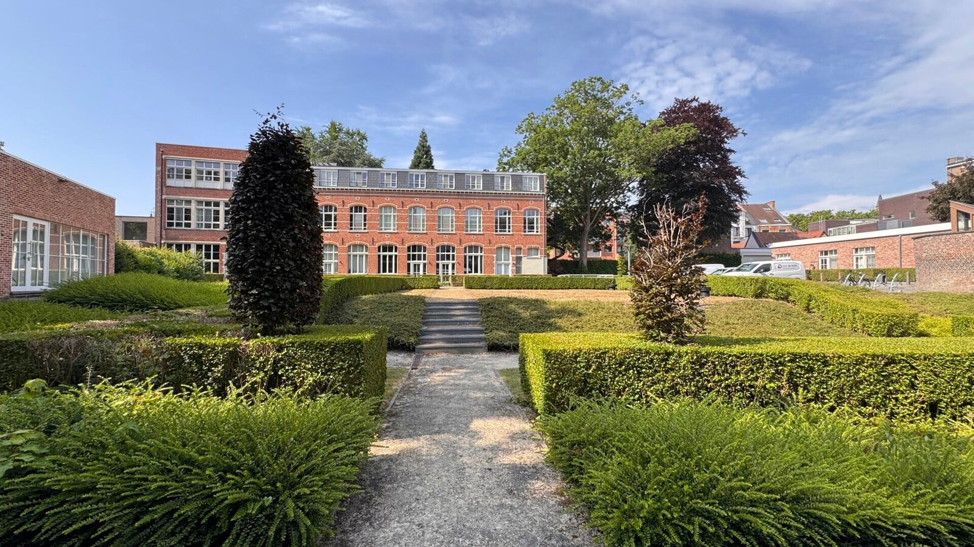 Kantoorgebouw te huur in Leuven