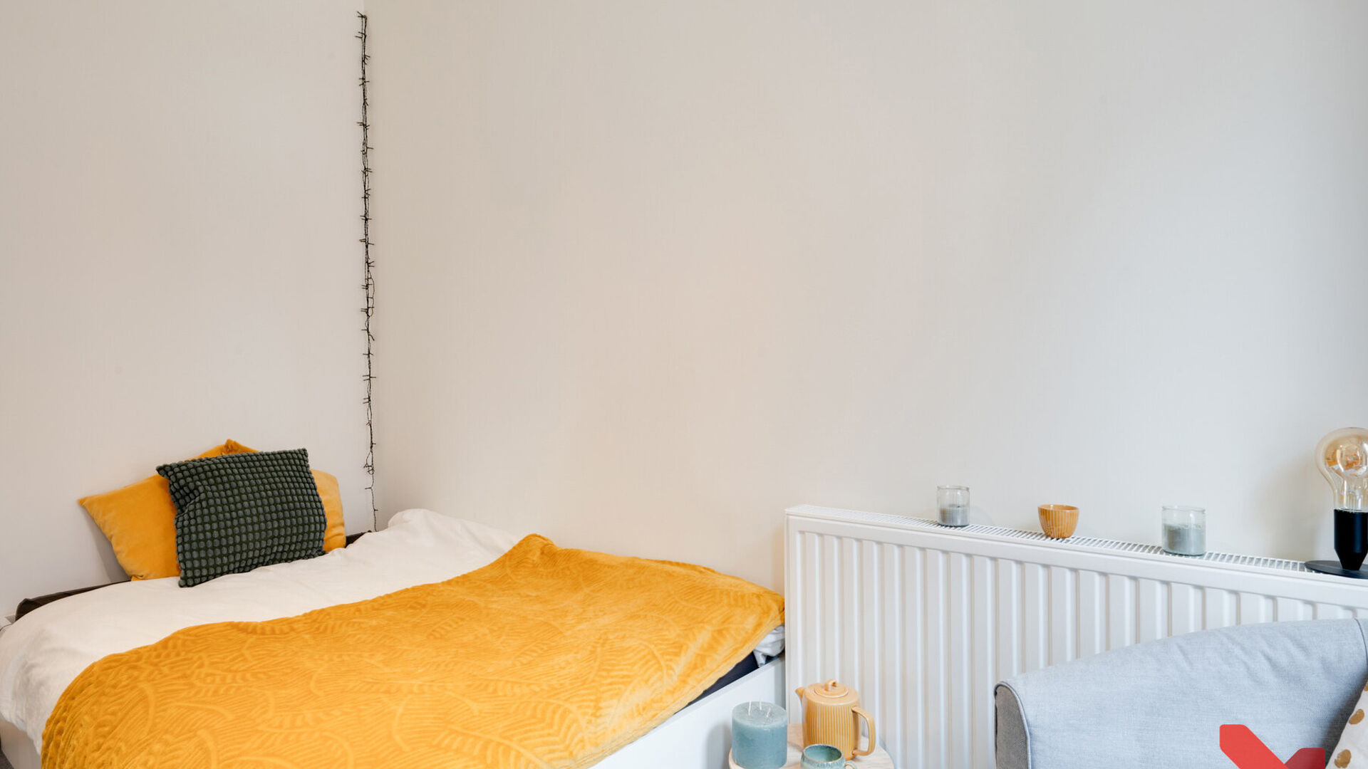 Student rooms located in the ACE student residence at 266 Knight Street. This room has its own bathroom, is furnished with: a bed, desk, bookshelf, closet and refrigerator. Each hallway has its common kitchen, where each student has their own kitchen cabi