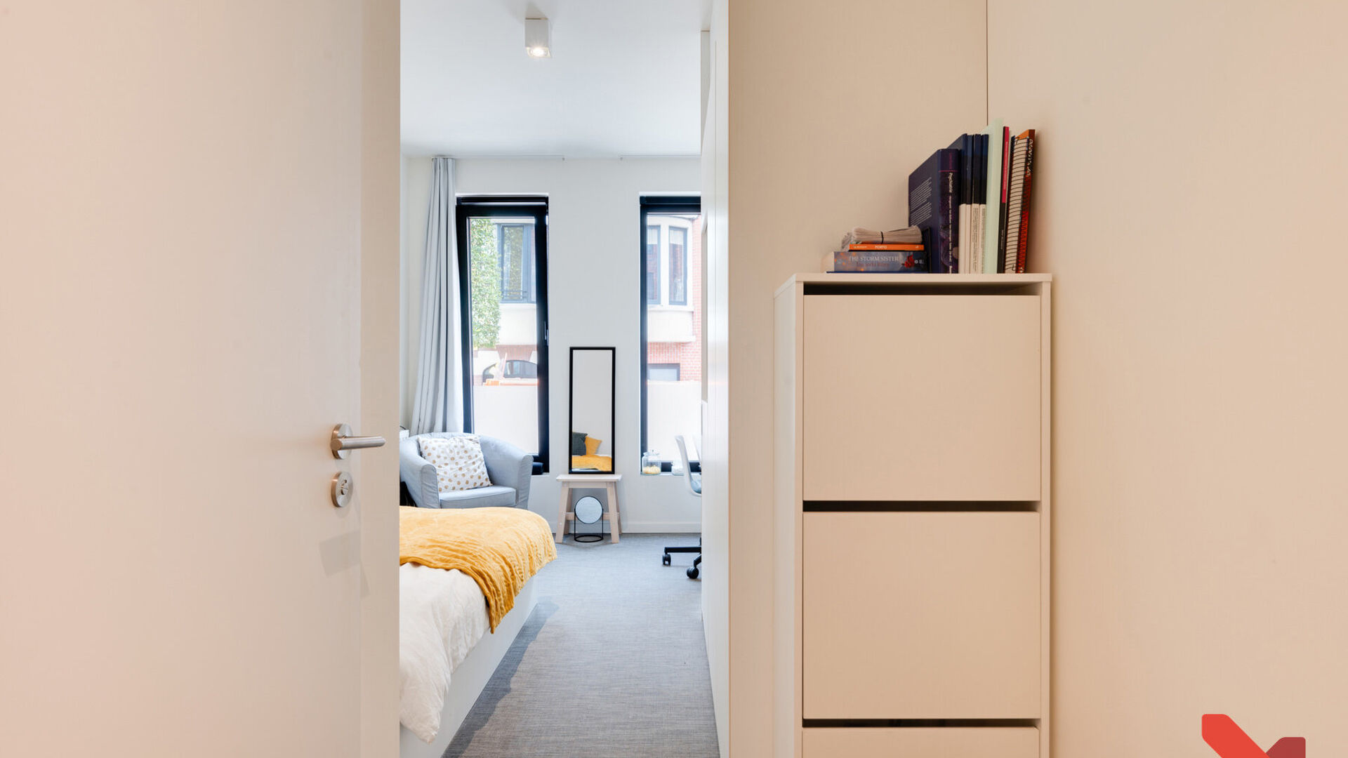 Student rooms located in the ACE student residence at 266 Knight Street. This room has its own bathroom, is furnished with: a bed, desk, bookshelf, closet and refrigerator. Each hallway has its common kitchen, where each student has their own kitchen cabi