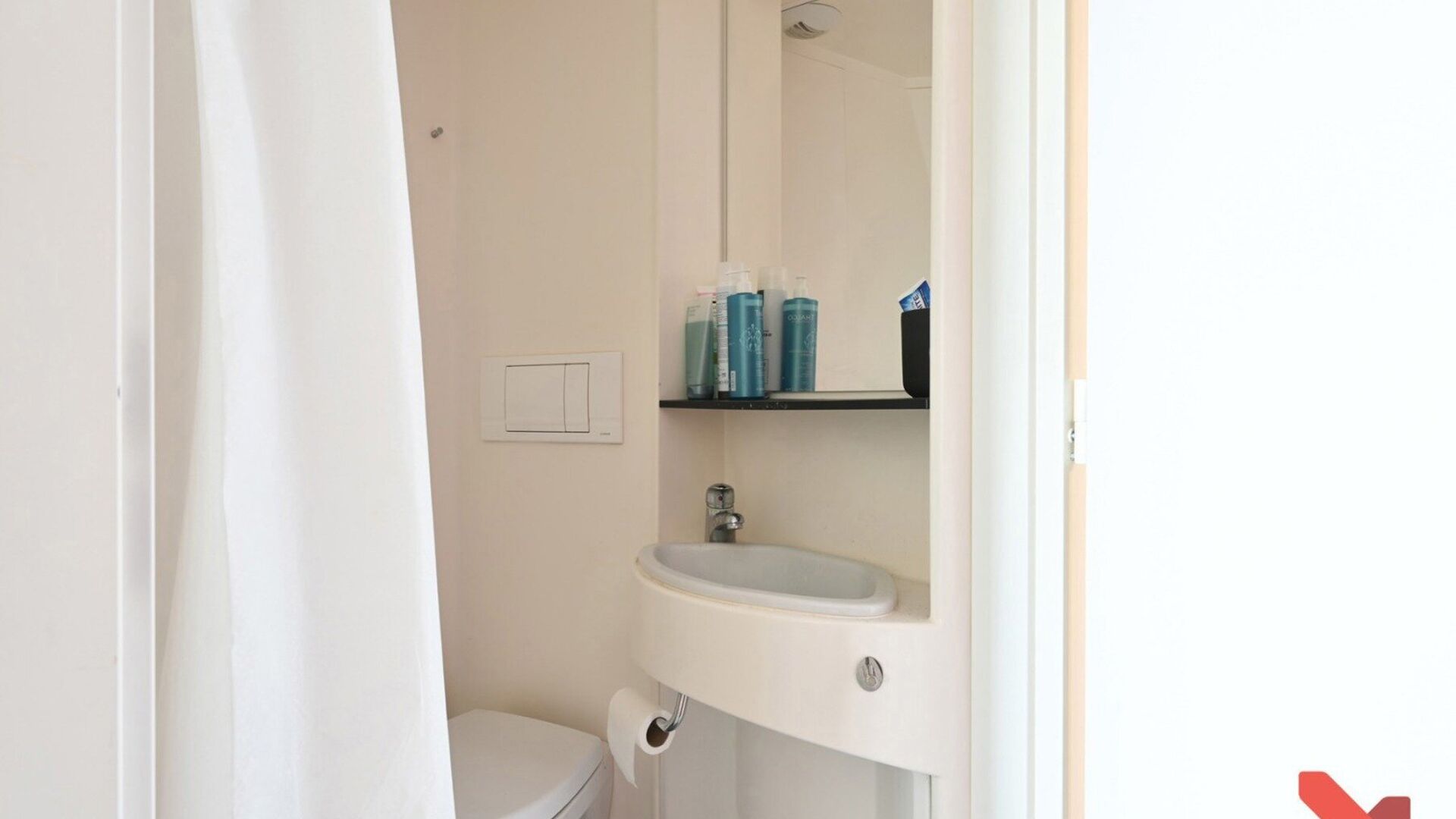 Welcome to Leuven! Are you looking for an investment opportunity where you don't have to worry about renting out and managing your property? Then you have come to the right place! Waterview is a unique project that offers you the perfect opportunity to in