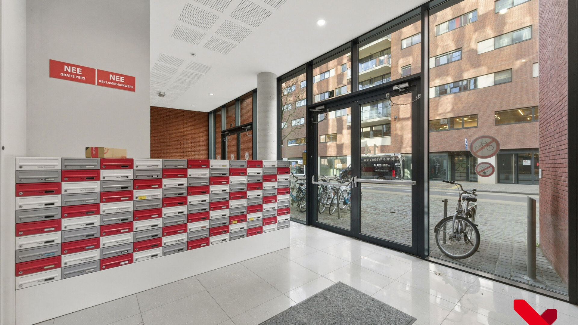 Welkom in Leuven! Ben je op zoek naar een investeringsmogelijkheid waar je jezelf geen zorgen hoeft te maken over het verhuren en beheren van jouw eigendom? Dan bent u hier aan het juiste adres! Waterview is een uniek project dat jou de perfecte gelegenhe