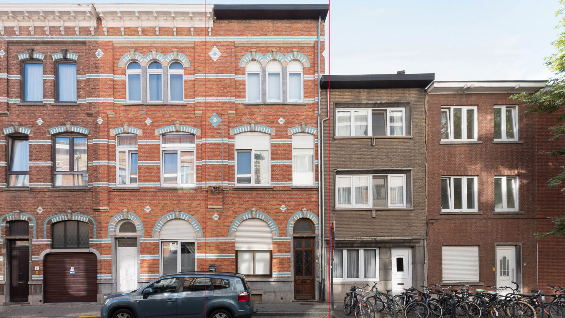 UNIQUEMENT POUR LES &Eacute;TUDIANTS : Vous cherchez un petit appartement douillet et confortable au c&oelig;ur de Louvain ? Ce studio attrayant offre tout ce dont vous avez besoin pour vivre confortablement en ville.

Emplacement : 
Cet appartement est id&eacute;alement 
