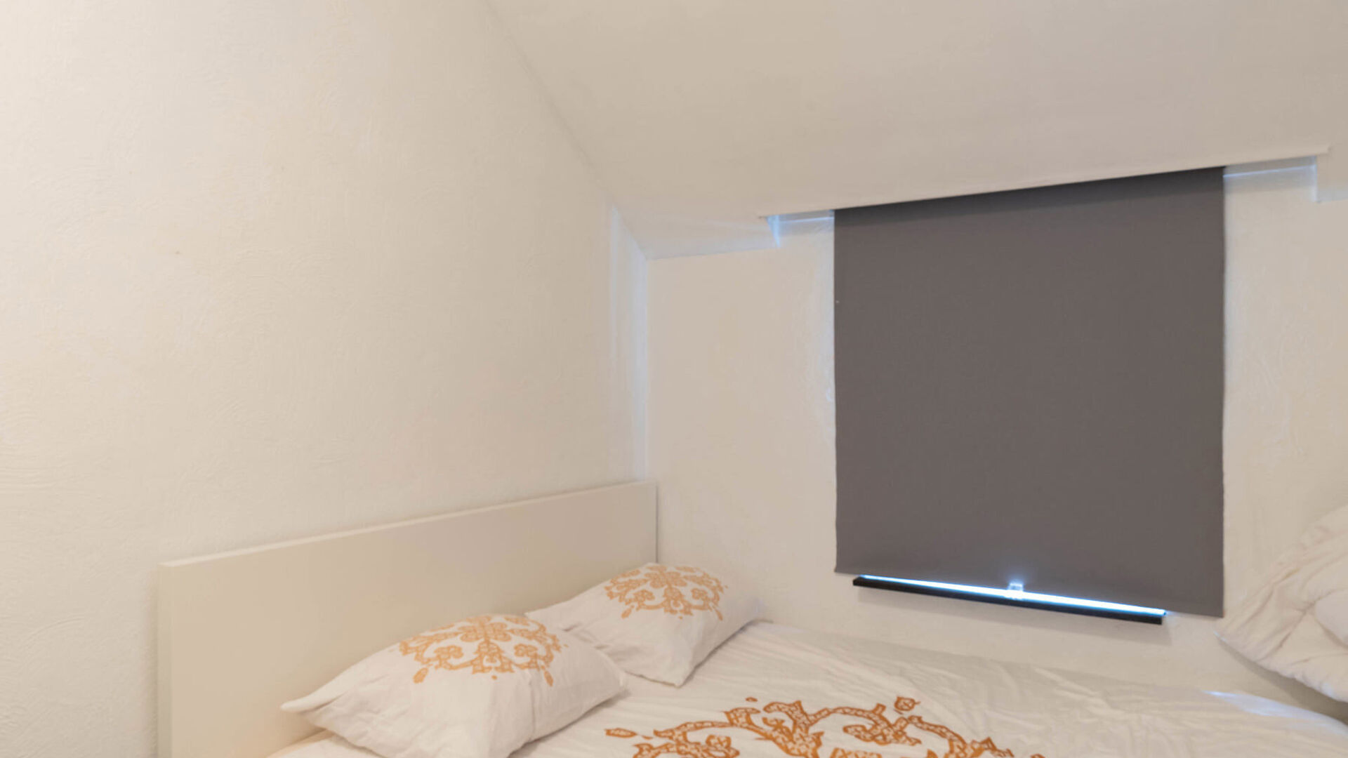 ENKEL voor STUDENTEN: Bent u op zoek naar een gezellig en knus appartementje in het hart van Leuven? Dit sfeervolle studio-appartement biedt alles wat u nodig heeft voor comfortabel stadsleven.

Locatie:&nbsp;
Dit appartement is ideaal gelegen binnen de ring 
