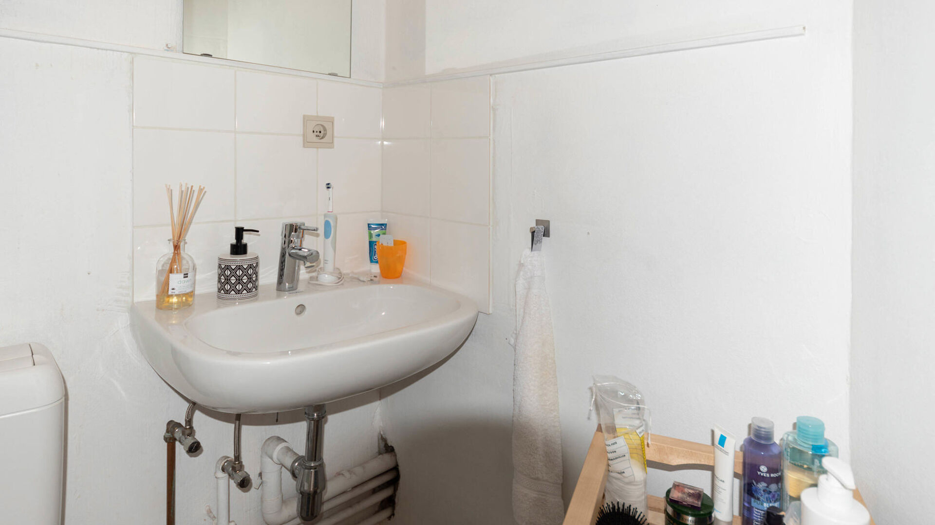 ENKEL voor STUDENTEN: Bent u op zoek naar een gezellig en knus appartementje in het hart van Leuven? Dit sfeervolle studio-appartement biedt alles wat u nodig heeft voor comfortabel stadsleven.

Locatie:&nbsp;
Dit appartement is ideaal gelegen binnen de ring 