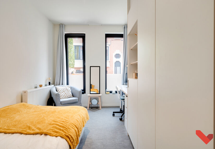 Student rooms located in the ACE student residence at 266 Knight Street. This room has its own bathroom, is furnished with: a bed, desk, bookshelf, closet and refrigerator. Each hallway has its common kitchen, where each student has their own kitchen cabi