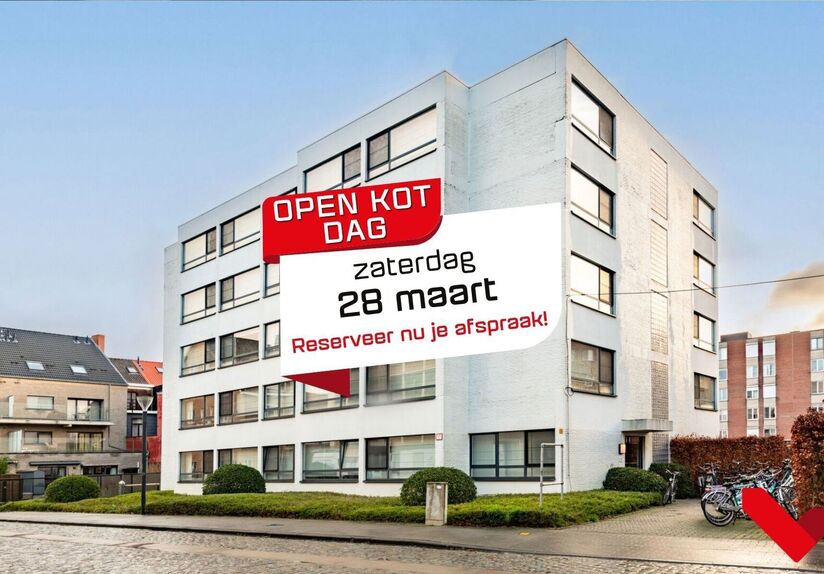 Welkom in deze ruime studentenstudio gelegen in hartje Leuven! 
Deze ruime studio beschikt over een ge&iuml;nstalleerde kitchenette, eigen sanitair en een ge&iuml;nstalleerd meubel met opklapbaarbed.
Dankzij de grote raampartijen kan u tevens genieten van aangena